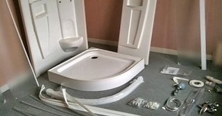 Установка душевой кабины Стрежевой, цена от 3017 руб.